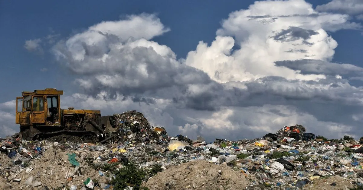 сміття, сміттєзвалище