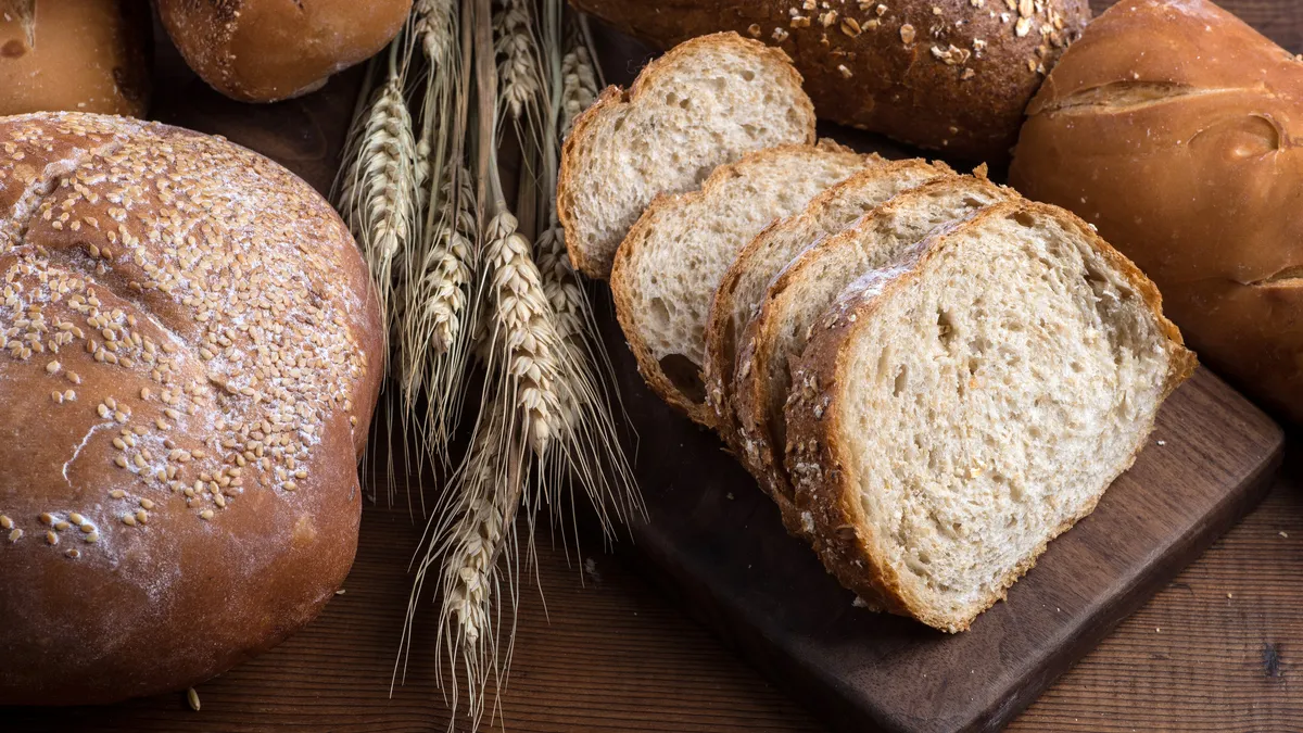 Секрети корисного хліба: який вид обрати для стрункої фігури та як вберегти його від плісняви