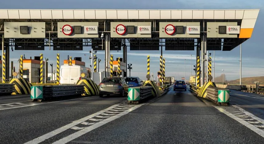 платна, дорога