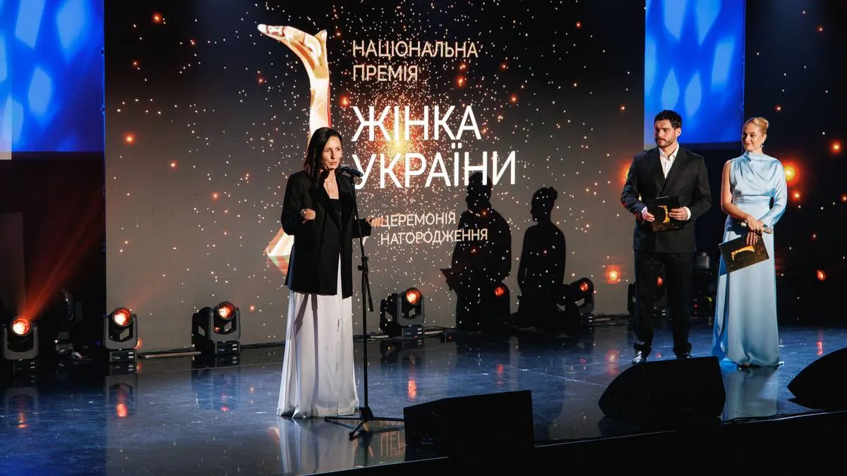П'ята церемонія «Жінка України 2025» вразила зірковими лауреатками: кого країна назвала героїнями року