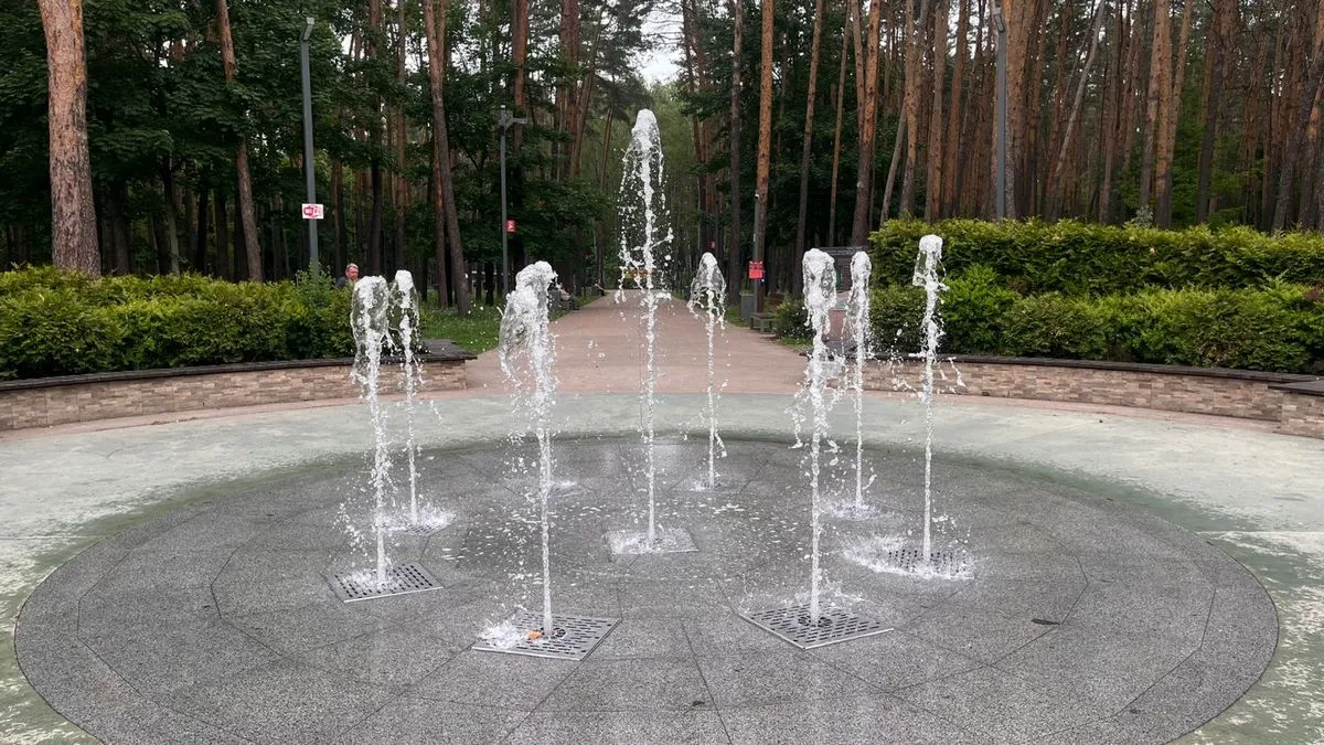У Києві розпочався сезон фонтанів: КМДА повідомила список локацій у різних районах столиці
