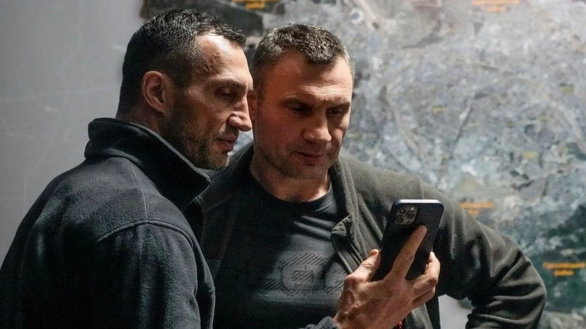 Віталій Кличко привітав брата з ювілеєм: мер Києва зробив відверту заяву та опублікував архівне відео