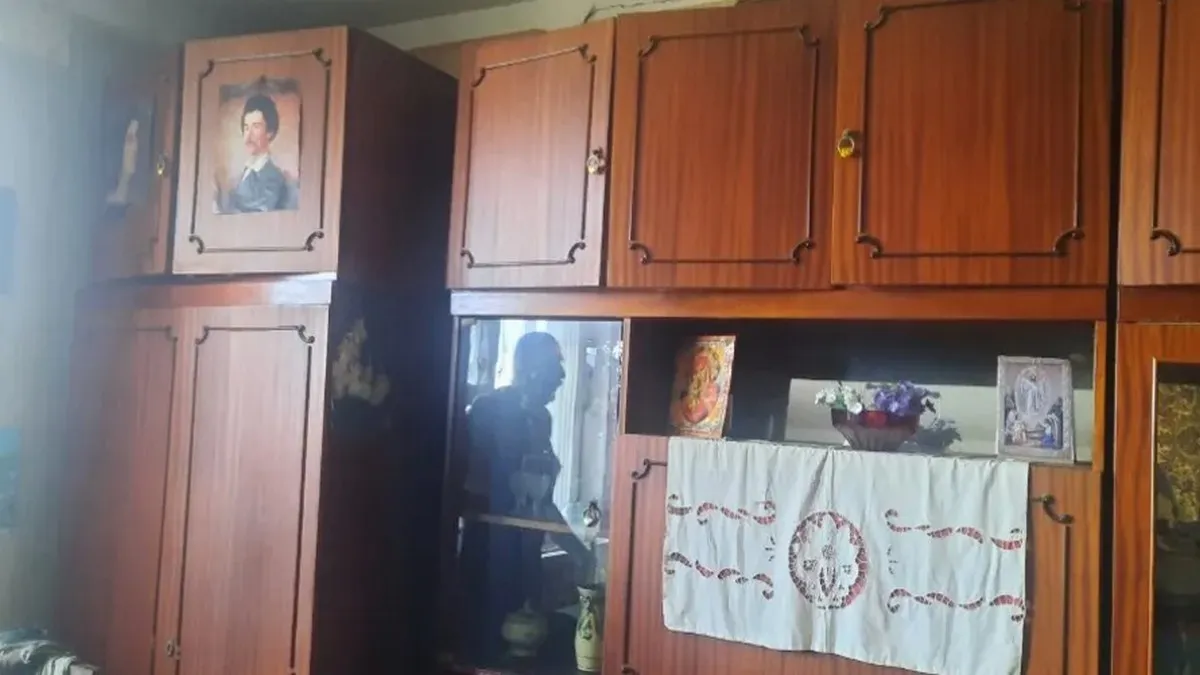 У пенсіонера в Києві забрали квартиру через борги за комуналку: житло 76-річного чоловіка виставили на торги