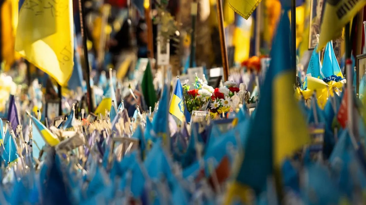 Україна сьогодні вшановує пам'ять полеглих захисників: президент нагадав про довгий та складний шлях хоробрості