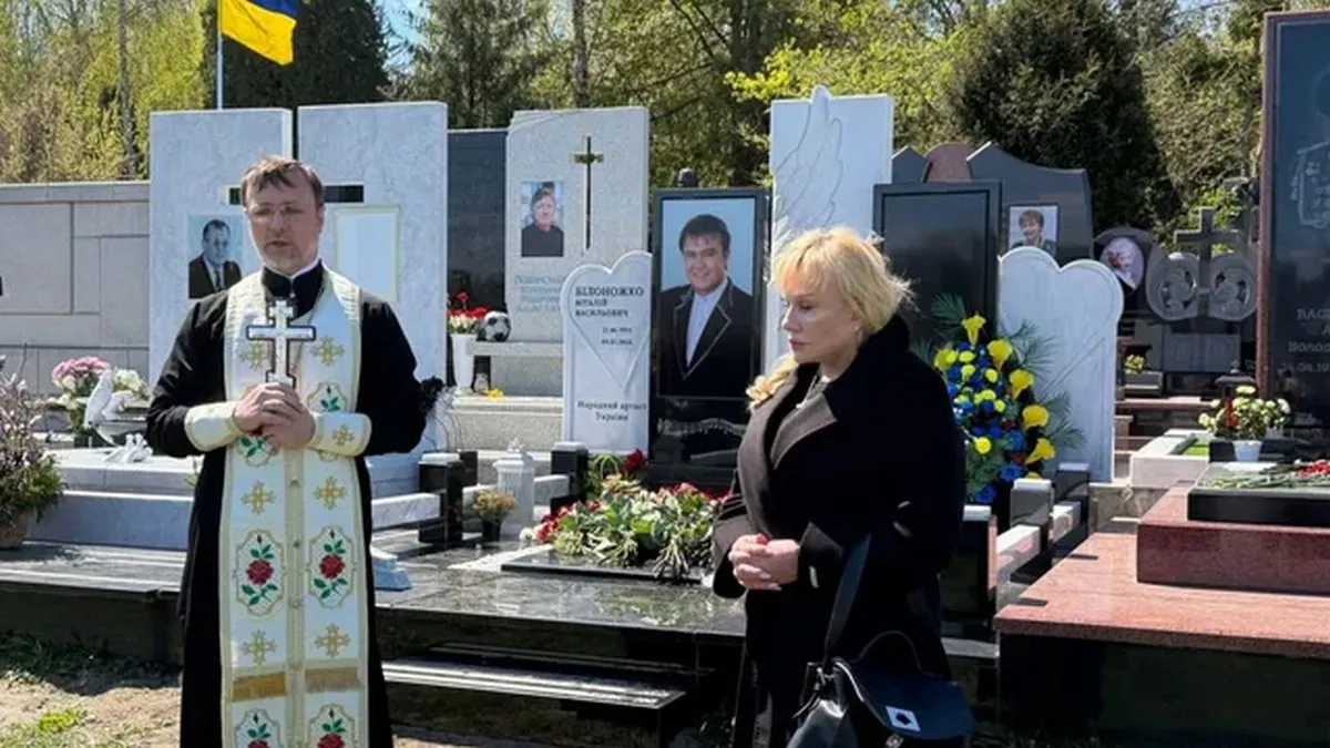 У Києві відкрили пам’ятник Віталію Білоножку: на церемонії зібралися Гордон, Зібров, Сумська та інші зірки