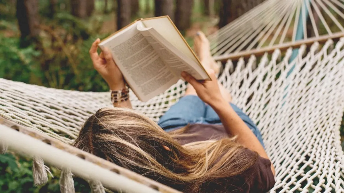 Що читати влітку: добірка з 5 книжок, які подарують теплі емоції й не залишать вас байдужими