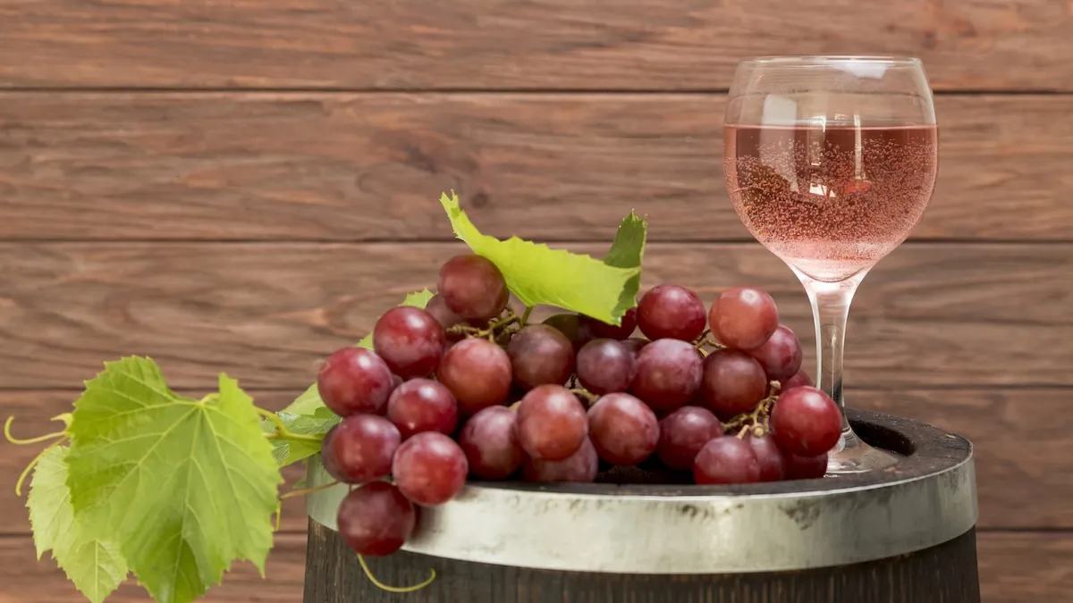 Іспанська традиція – 12 виноградин на Новий рік: як правильно загадати бажання