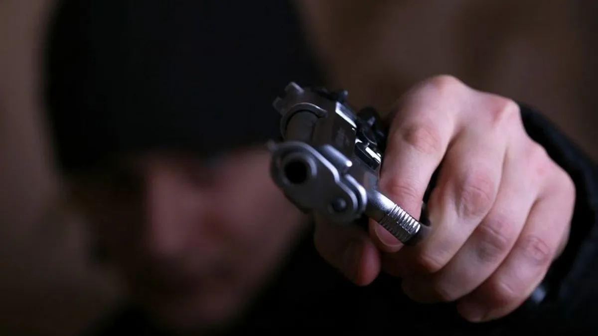 Ховайтесь, але правильно: після стрілянини в Києві експертка надала поради, як вберегти себе при шутингу