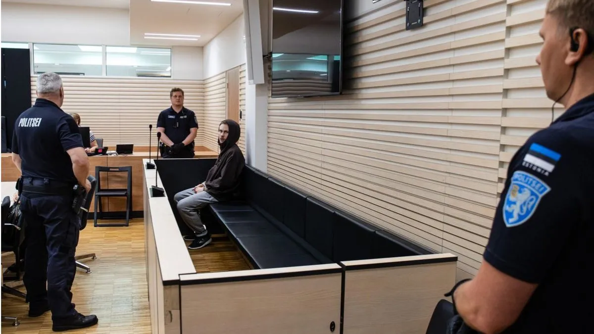 В Естонії суд виніс вирок русофілу, який написав на прапорі України «Слава Росії»: чи заґратували його