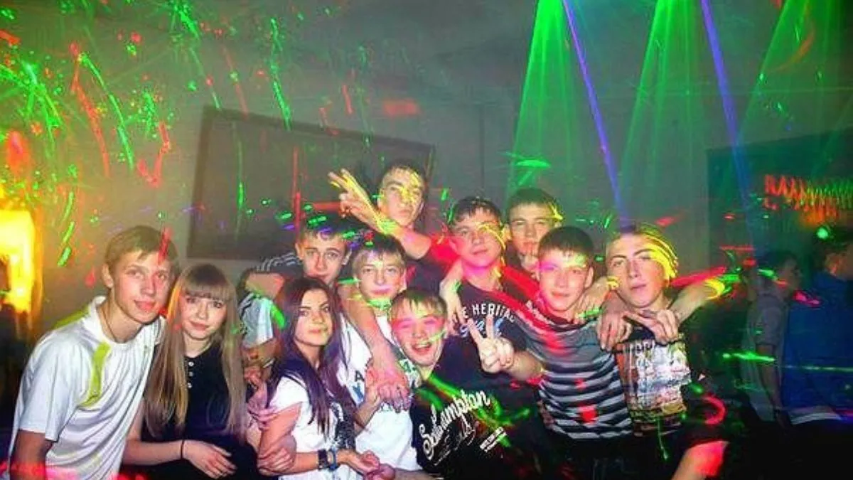 На Івано-Франківщині суд покарав мати за сина збоченця: що такого накоїв неповнолітній юнак на дискотеці