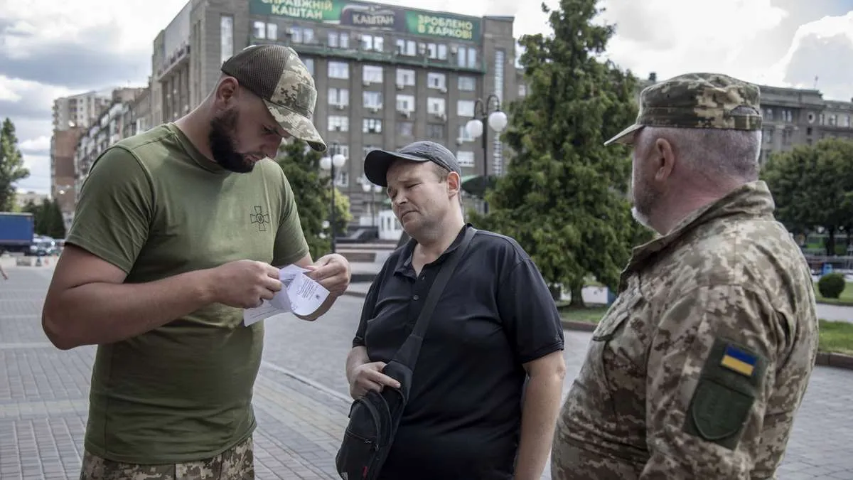 На Рівненщині влаштували самосуд над працівником ТЦК: який стан у постраждалого та що загрожує нападникам