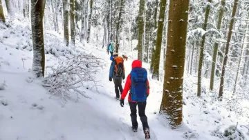 До уваги туристів у Карпатах – в горах температура впала до -4°C: звернення рятувальників ДСНС