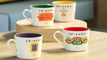 Чашки вже тут: McDonald’s запустив новинку для фанатів серіалу «Друзів», але є нюанс