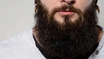 Зрілість, статус, домінування: дослідники пояснили еволюційну роль чоловічої бороди