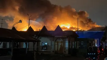 Кремль в Москві охопив вогонь: приміщення згоріло на 1000 м² – чи причетні ЗСУ