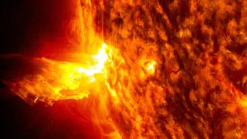 Землю вразить нова магнітна буря: коли очікувати, чим це загрожує та як вберегтися