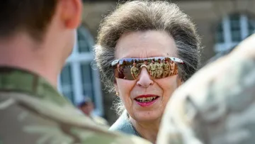 «Герої, які нас сформували»: принцеса Анна зустрілась з українським військовим оркестром