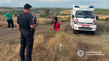 Моторошна загибель підлітка на Одещині: 14-річного хлопця засипало піском у кар'єрі