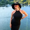 «Кожен має свій характер»: Катерина Бужинська подорожує по грецьких островах