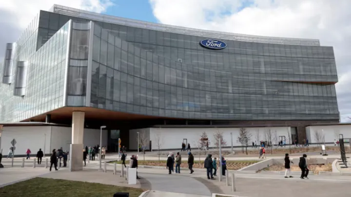 Масове відкликання Ford: у США перевірять понад 548 тисяч авто через дефект центральної консолі