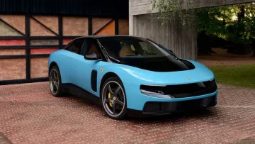 Ferrari звільнить директора після презентації Luce: чому електрокар бренду викликав хвилю критики