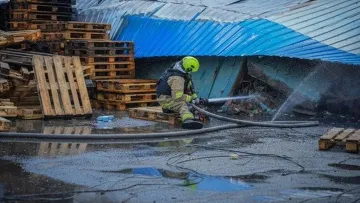 Ракетний удар по підприємству на Одещині: зруйновано частину складів «Снігової Панди», є загиблі і постраждалі