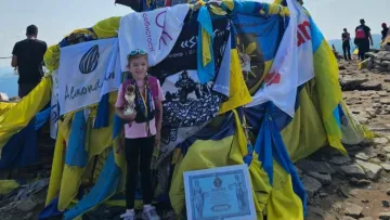 Найвищу гору України Говерлу підкорила дівчинка-дошкільня: кому належить національний рекорд