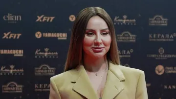 У відомої блогерки знайшли понад 100 кг золота: адвокат каже, що сім’я в «соціально вразливому становищі».