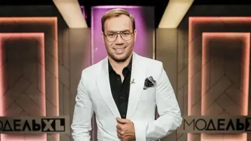 Тренд проти вічної класики: модельєр Андре Тан опублікував несподівану добірку 