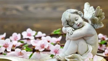 Хто святкує іменини 22 лютого за новим і старим стилями: привітання для Афанасія, Михайла та Петра