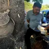 Випадок на Івано-Франківщині: місцевий житель знайшов у лісі бідон із архівом ОУН