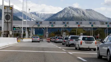 Італія повертає гроші за затори на автострадах: що запропонували в країні і хто може скористатися