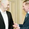 Гордон показав архівне фото із Кучмою: що робили журналіст та другий президент України