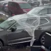 В Івано-Франківську жінка врятувала чуже авто від підтоплення й виставила рахунок за «послуги»: «Винні 46 грн»