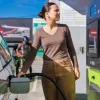 Купити про запас не вийде: українські АЗС почали обмежувати продаж дизелю до 100 літрів клієнту