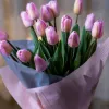 Букет тюльпанів різко здорожчав перед 8 березня: скільки коштують квіти у Києві, Львові, Одесі та інших містах