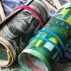 НБУ спинив стрімке падіння гривні щодо долара: офіційний курс валют на 15 жовтня