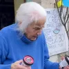 Бабуся зібрала більше п’яти тисяч фунтів для допомоги Україні, продаючи морозиво: неймовірна історія з Англії