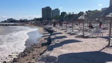 Переполох у Румунії: на одному з курортів евакуювали людей через безпілотник