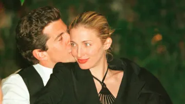 «Тиха розкіш» і трагічна доля: історія найстильнішої пари 90-х – Керолін Бессетт та Джона Кеннеді-молодшого
