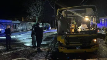 У Києві прогримів потужний вибух в салоні пасажирського автобуса: чи вдалося уникнути жертв