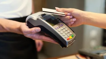 Яким є середній чек українця при розрахунку карткою: офіційні дані від Національного банку України