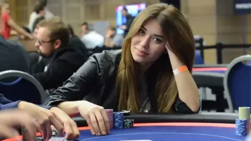 Збирала з батьків кошти на змагання, але програла все в казино: тренер з танців втратила понад млн гривень
