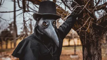 Вогонь, часник та горілка з порохом: як боролися з чумою в стародавній Україні без антибіотиків та вакцин