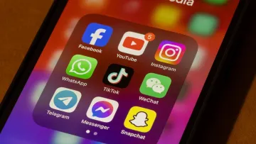 Франція за прикладом Данії: соцмережі для підлітків до 15 років можуть заборонити на державному рівні