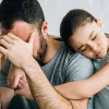 Депресія після народження дитини буває і в татусів – які небезпечні ознаки не можна ігнорувати