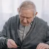 Пенсіонер зі Львова розбагатів на понад 50 млн продаючи повітря: що накоїв дідусь, якому нині загрожує тюрма