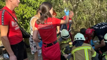 На Одещині зітнулися автобуси: померло 2 жінки, постраждало 6 дітей, на місці ДТП працювали 12 бригад швидкої