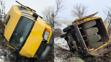 На Одещині перекинувся мікроавтобус з людьми: чи є постраждалі й що стало причиною ДТП