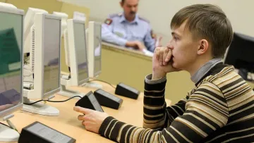 В Україні змінили екзаменаційні питання з ПДР: що треба знати майбутнім водіям і не тільки